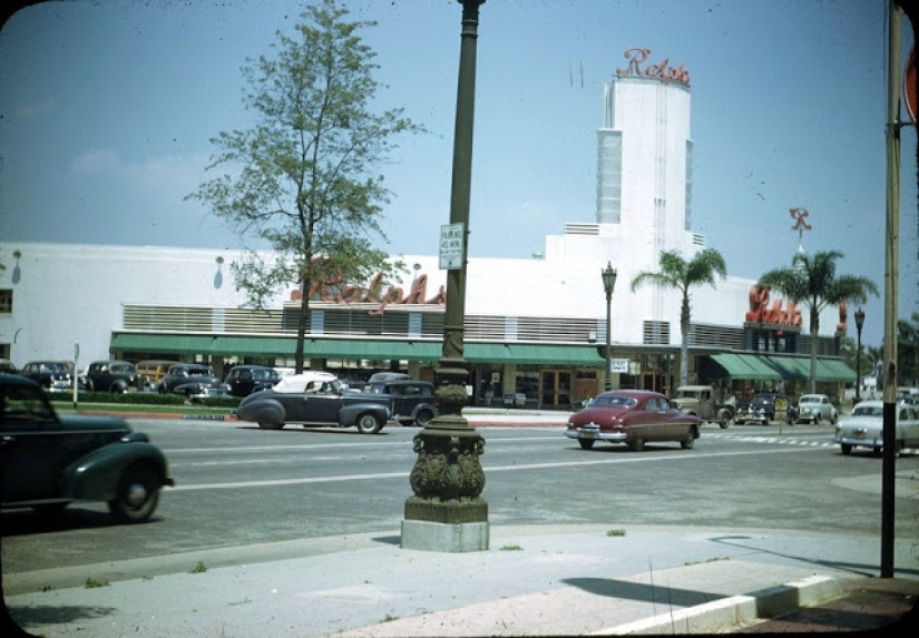While the USSR was at war with the fascists: color photos of peaceful Los Angeles during World War II and after