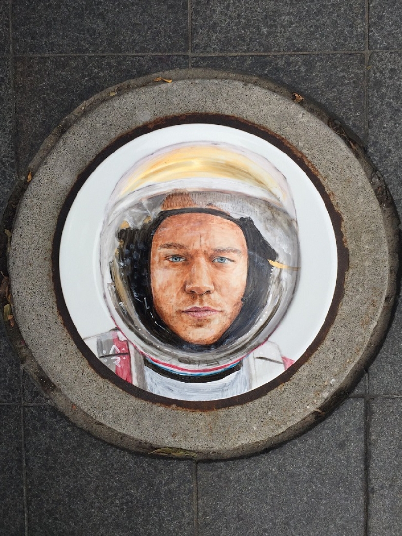 Who's on the platter? Artist paints celebrities on plates