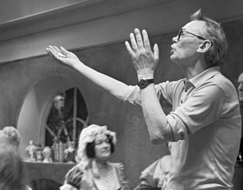 Why Gaidai deprived Vysotsky of the role of Ostap Bender and what introduction was cut from the "Caucasian Captive" Why Gaidai deprived Vysotsky of the role of Ostap Bender and what introduction was cut from the "Caucasian Captive"