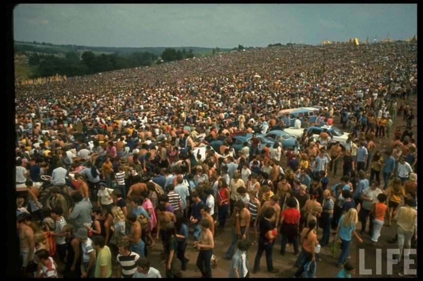 "Woodstock" in 1969 in pictures of LIFE magazine "Woodstock" in 1969 in pictures of LIFE magazine