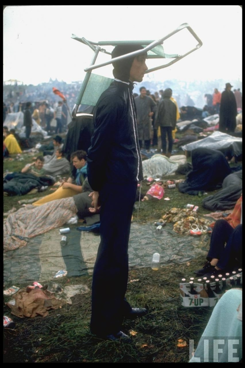 "Woodstock" in 1969 in pictures of LIFE magazine "Woodstock" in 1969 in pictures of LIFE magazine