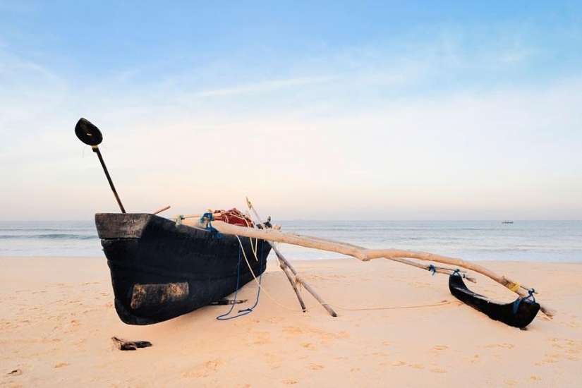 World boats: from gondola to junk World boats: from gondola to junk