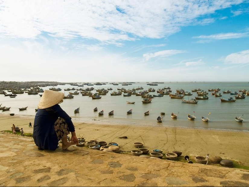 World boats: from gondola to junk World boats: from gondola to junk