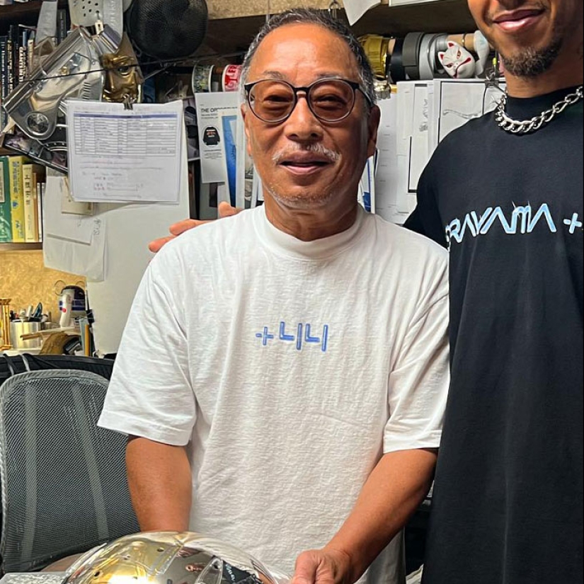 “You Can Be A Beyhive And Be Critical”: Fans Disappointed As Japanese Illustrator Claims Beyoncé Stole His Art “You Can Be A Beyhive And Be Critical”: Fans Disappointed As Japanese Illustrator Claims Beyoncé Stole His Art