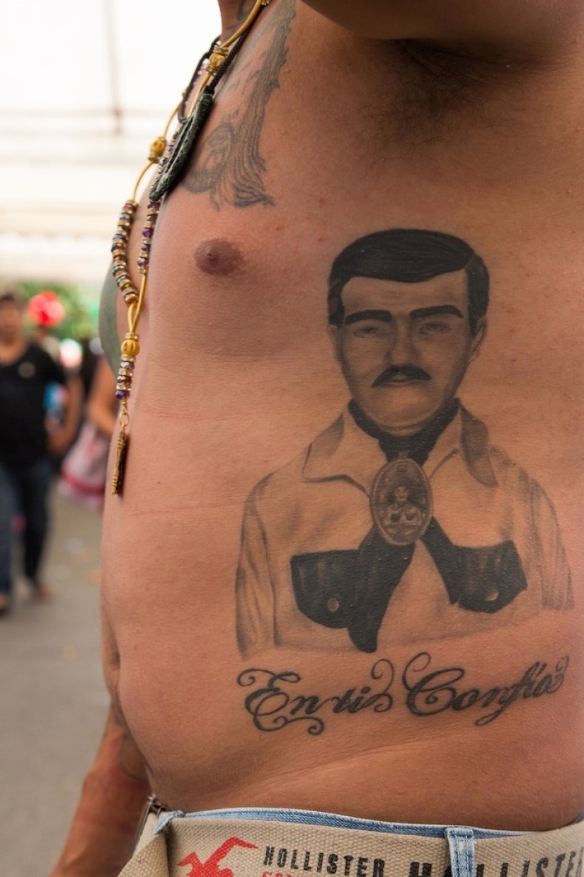 You have never seen such a temple! drugstore in mexico