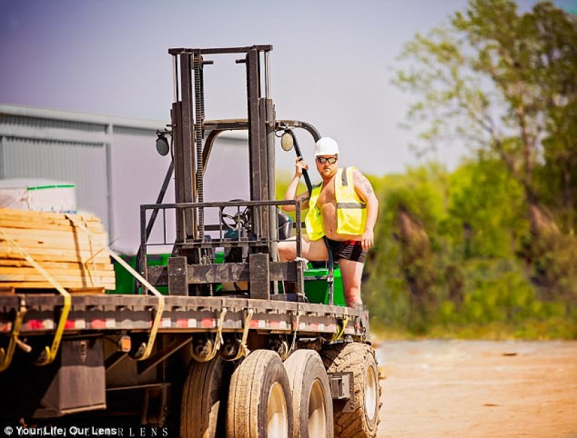 Your best gift is me! The Texan starred in a seductive photoshoot for his wife
