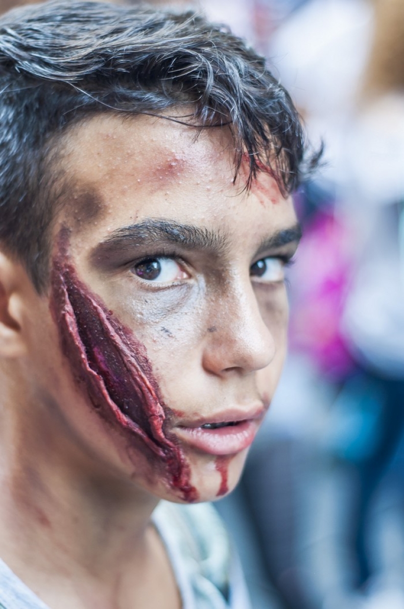 Zombie mob 2014 in Turin