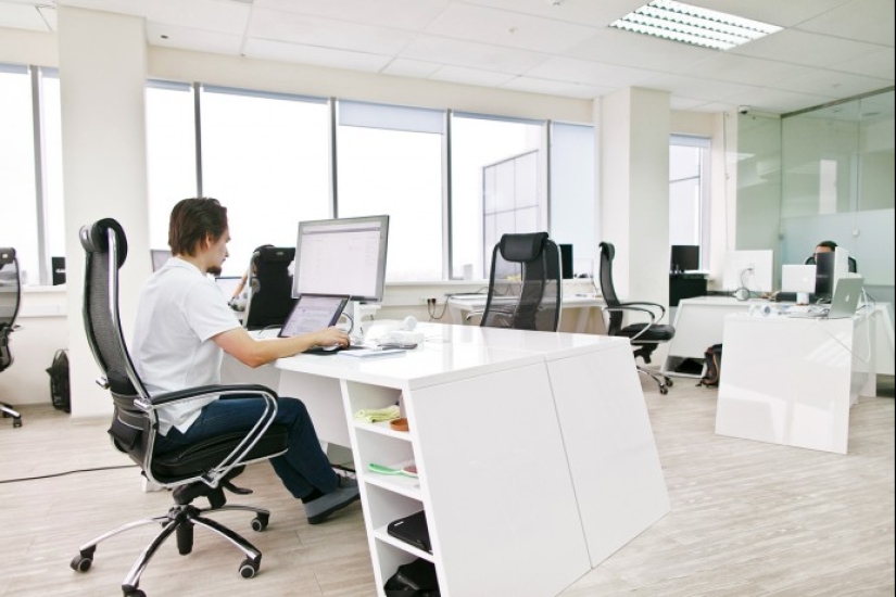 10 features of office work that make people go freelance 10 features of office work that make people go freelance