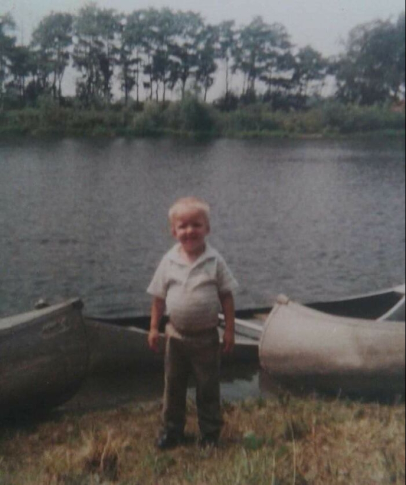 10 fotos vergonzosas de la infancia que quizás te hagan alegrarte de que las tuyas no estén en línea