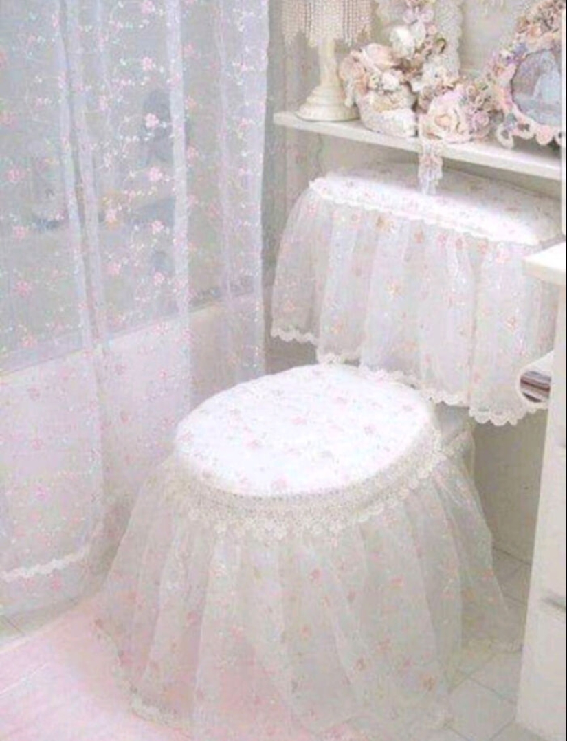 10 Hilarious Posts Of Ridiculous Home Decor And DIY With Funny Sarcastic Commentary