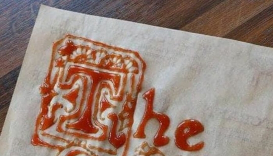 10 Pictures That Are Unhinged, Unexplainable, And Unnerving