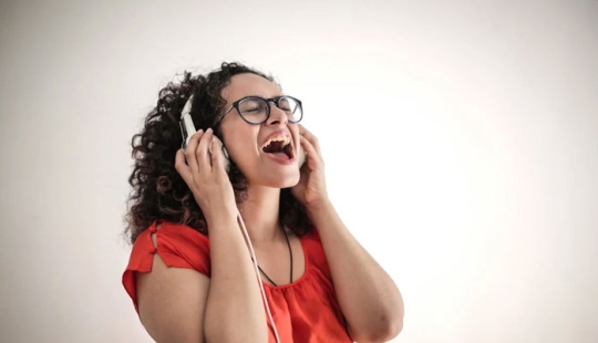 10 secretos salvajes e incalculables compartidos de forma anónima en este hilo en línea