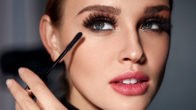 10 tactless questions that annoy all women