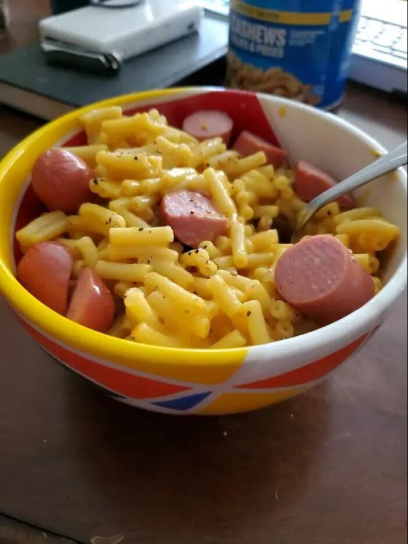 10 Times People Realized Their Beloved Food Combos Were Weird