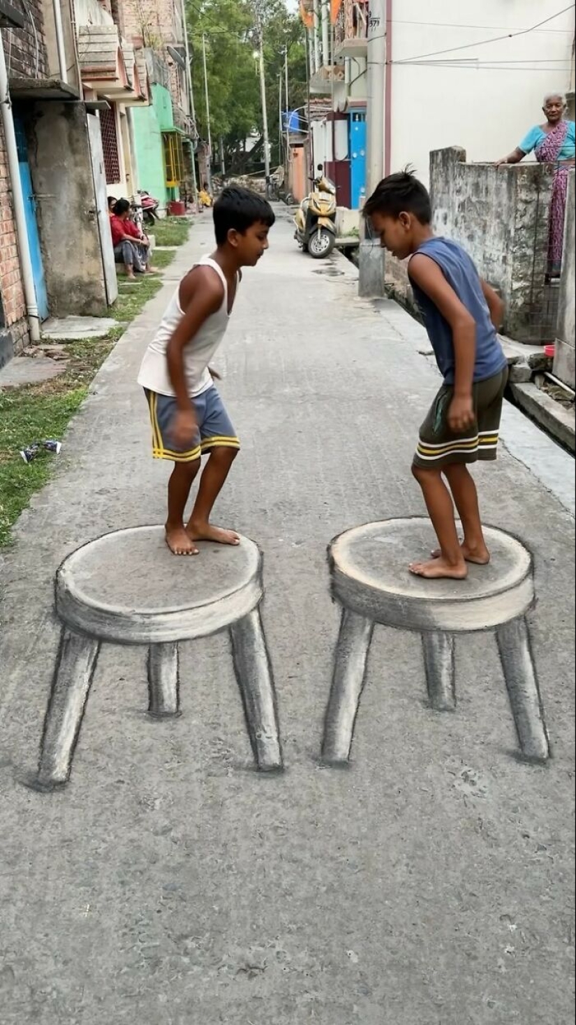 11 Chalk Drawings Made By This Art Teacher Entertain The Whole Neighborhood