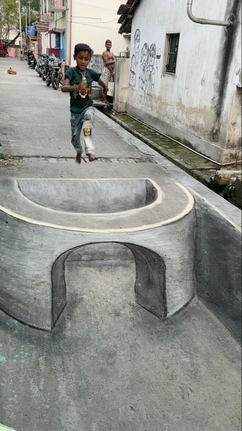 11 Chalk Drawings Made By This Art Teacher Entertain The Whole Neighborhood