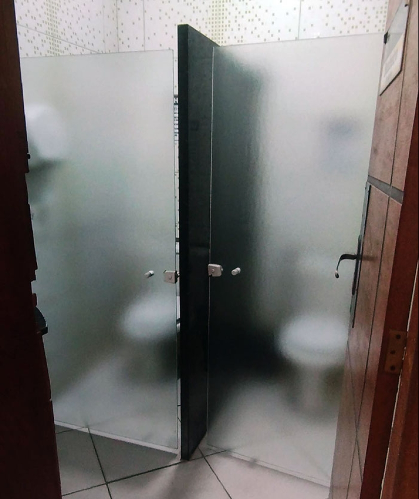 11 Design Fails In Public Places So Atrocious, They Make People Wonder How They Got Approved