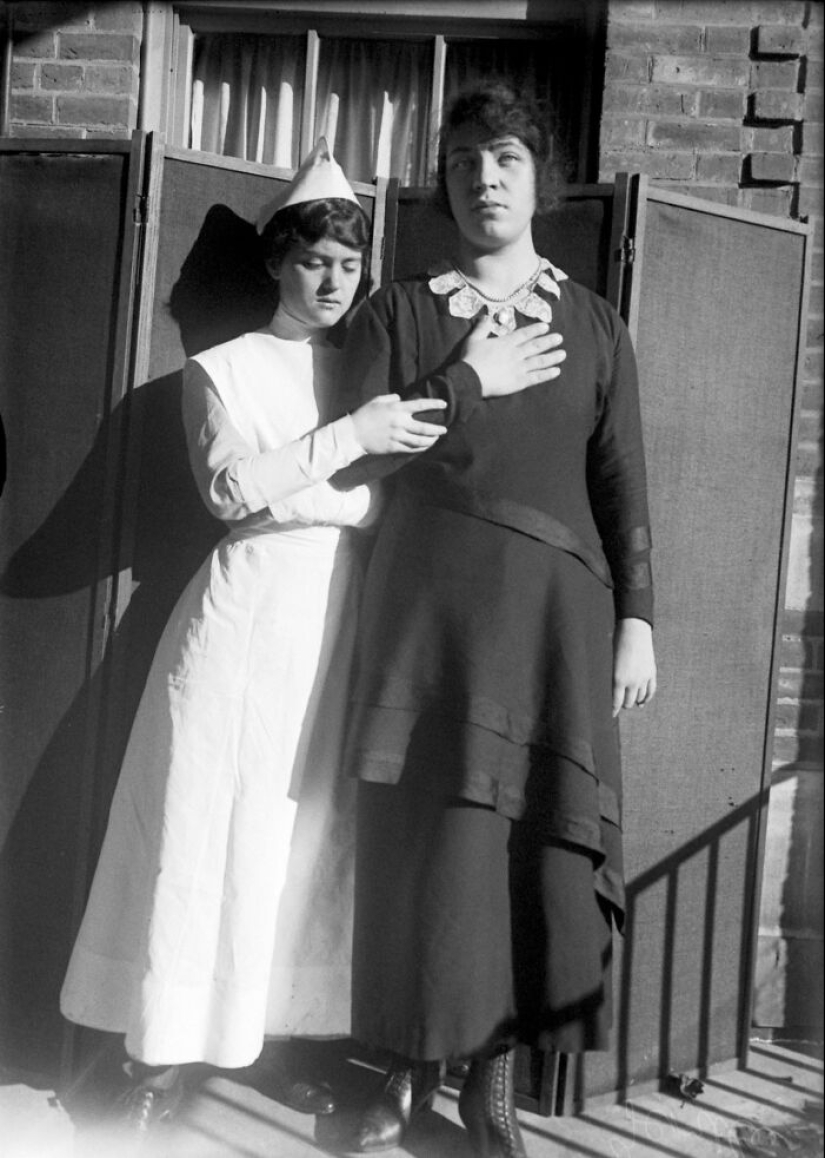 11 inquietantes retratos médicos de los pacientes de Harvey Cushing a principios del siglo XX