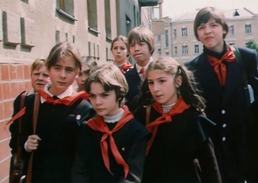 12 facts about the favorite children's fiction "Guest from the Future"