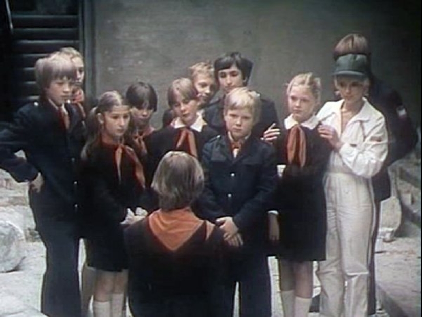 12 facts about the favorite children's fiction "Guest from the Future"