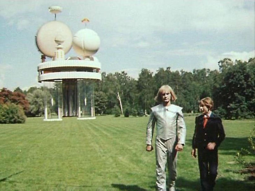 12 facts about the favorite children's fiction "Guest from the Future"