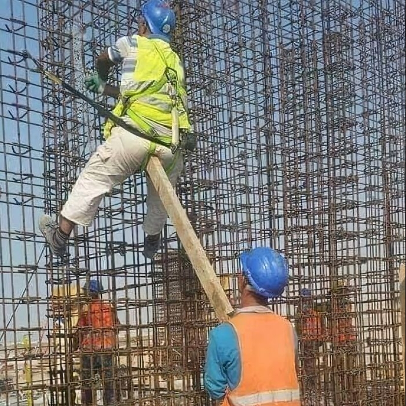 13 Cursed Images That Get Weirder The More You Scroll, As Shared On This Instagram Account 13 Cursed Images That Get Weirder The More You Scroll, As Shared On This Instagram Account