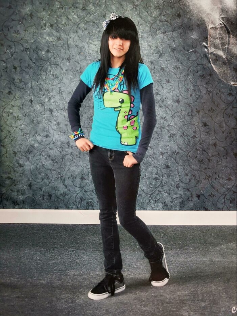 13 Hilarious Pics From People’s ‘Blunder Years’ That’ll Forever Live Online As A Cringy Reminder