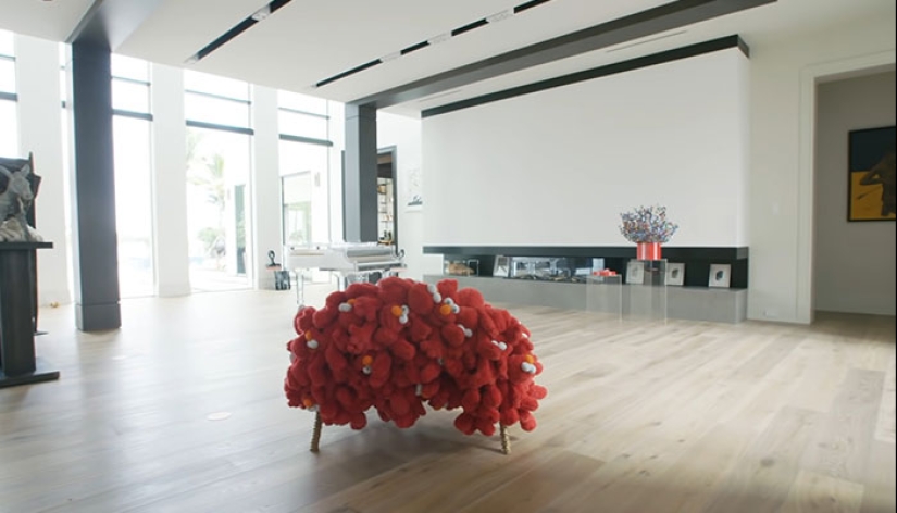15 cosas caras que las celebridades compraron para sus casas y que realmente no parecen valer la pena
