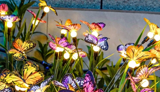 15 decoraciones para exteriores increíblemente asequibles que harán que tu patio destaque este verano