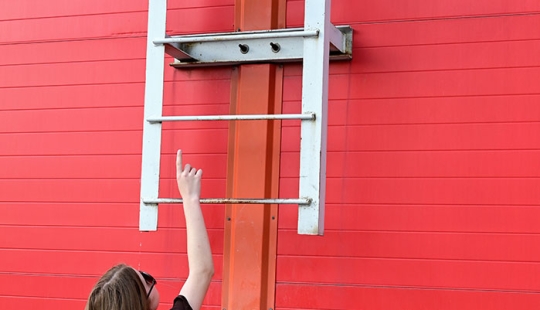 15 personas que se ganan la vida mirando cámaras de seguridad revelan las cosas raras que han visto 15 personas que se ganan la vida mirando cámaras de seguridad revelan las cosas raras que han visto