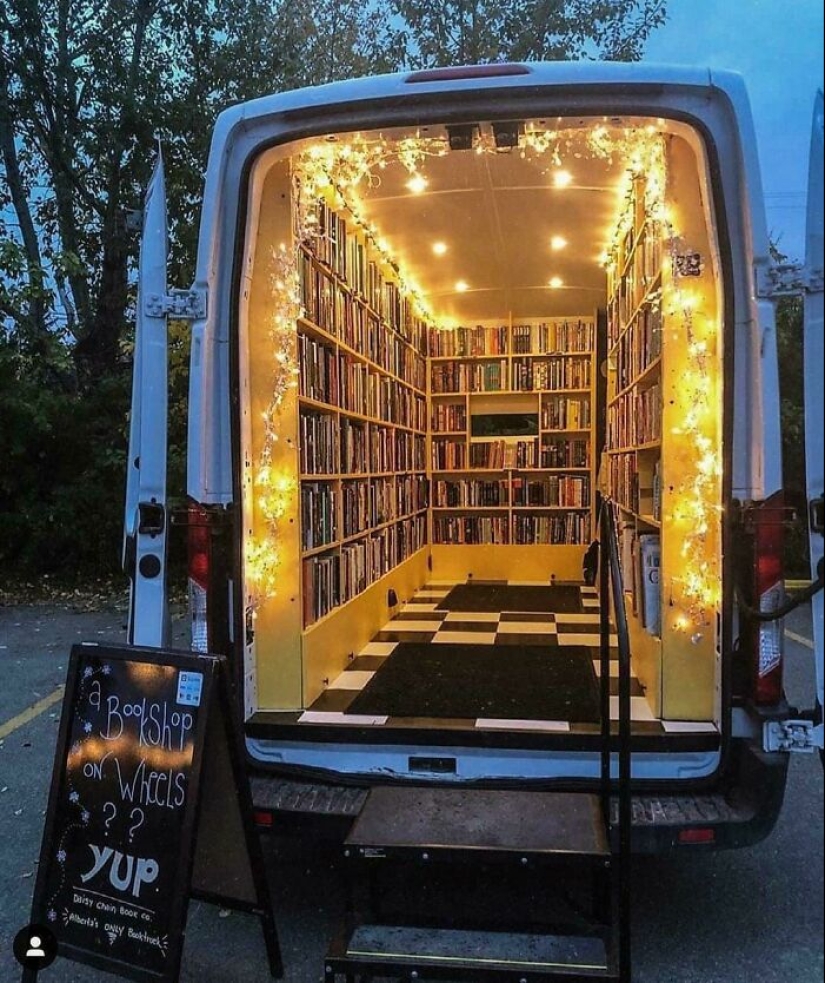 15 Satisfying Pics For The Book Lovers Out There