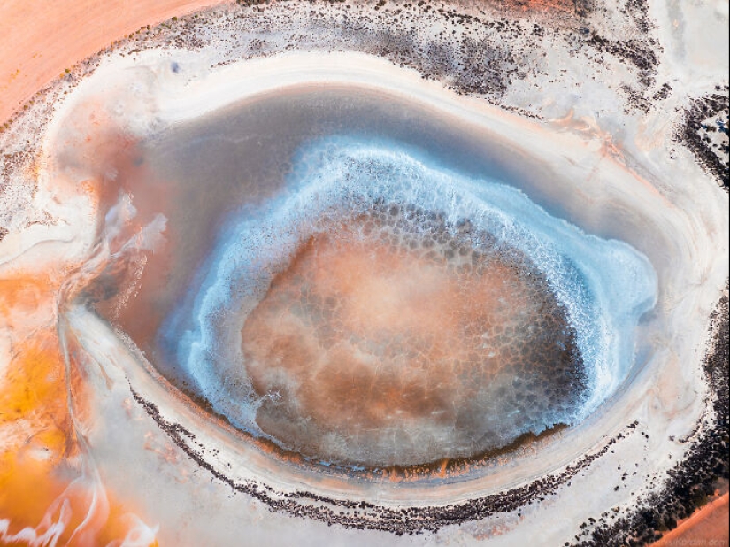 15 tomas increíbles de Daniel Kordan tomadas desde un avión de puertas abiertas que sobrevuela Australia Occidental