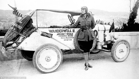 16-year-old girl en el siglo XX un círculo el mundo en coche 16-year-old girl en el siglo XX un círculo el mundo en coche