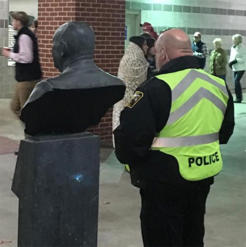 18 fotos donde la vida imita el arte, y no al revés 18 fotos donde la vida imita el arte, y no al revés