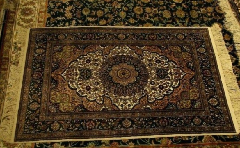 20 interior, which, in the opinion of the British, give a bad taste 20 interior, which, in the opinion of the British, give a bad taste