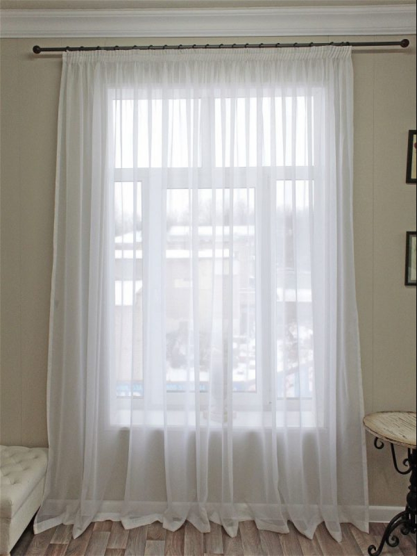 20 interior, which, in the opinion of the British, give a bad taste 20 interior, which, in the opinion of the British, give a bad taste