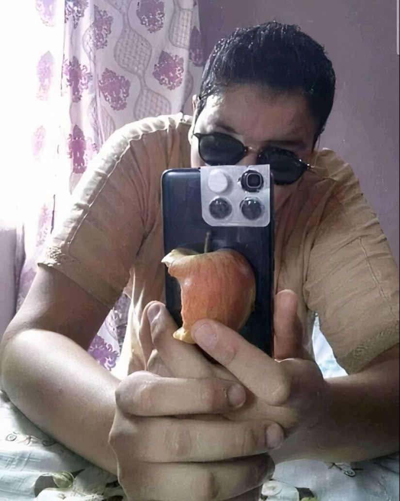 20 Random, Funny, And Unhinged Images That Show Off The Bizarre Side Of India