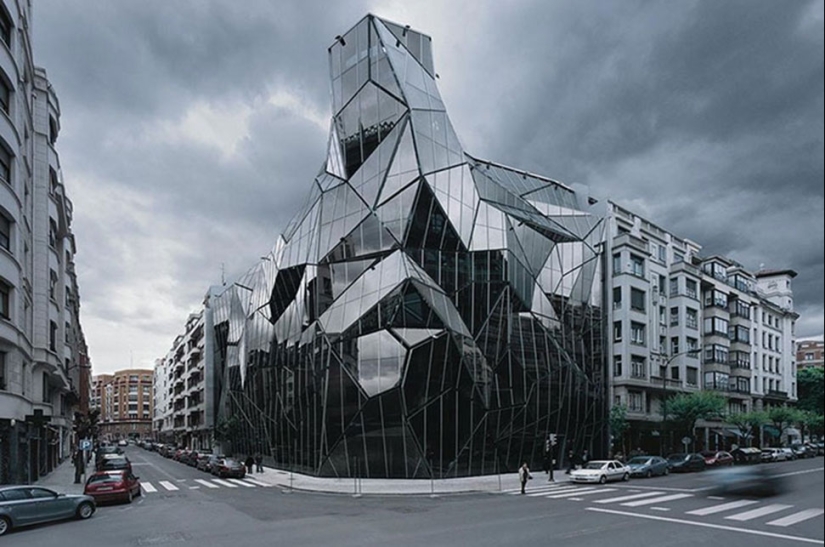 22 edificios que fácilmente podrían pasar por la sede de supervillanos