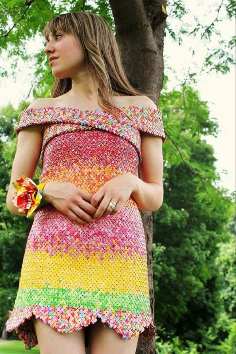 22 photos of girls in unique dresses that were sewn by themselves 22 photos of girls in unique dresses that were sewn by themselves