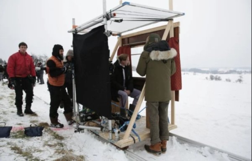 25 cool behind the scenes photos and gifs from movie sets 25 cool behind the scenes photos and gifs from movie sets