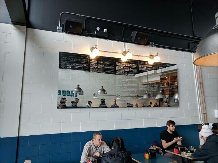 30 examples when you want to leave a restaurant, barely looking at the menu