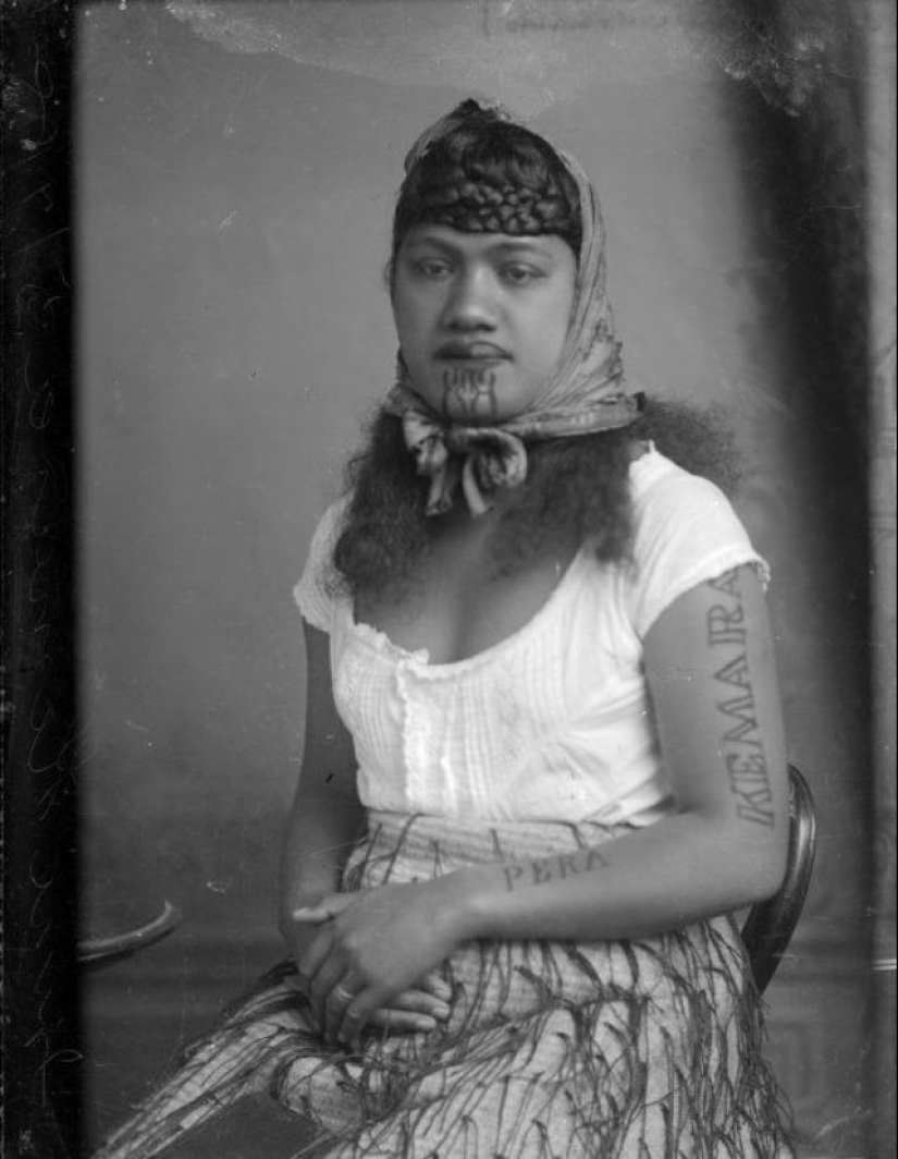 30 increíbles retratos de las mujeres Maoríes con tatuajes tradicionales