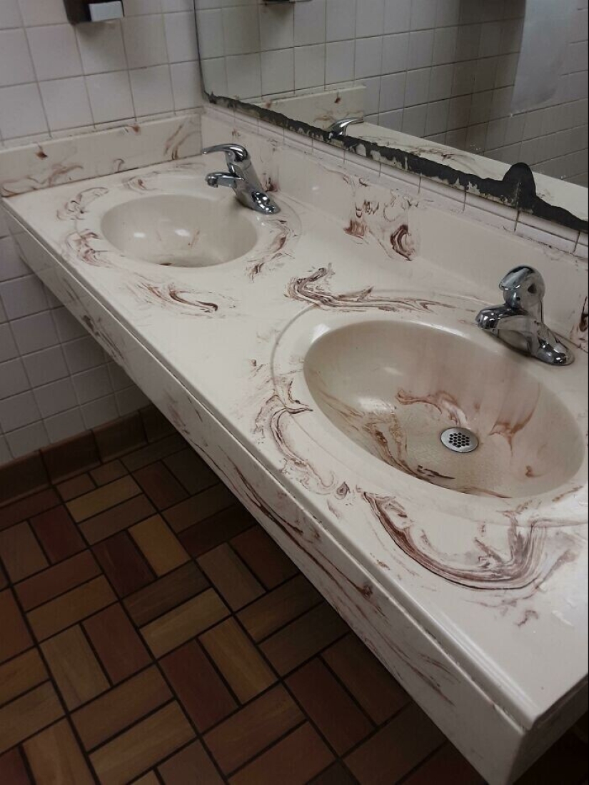 30 occasions when grief designers scared strange colors