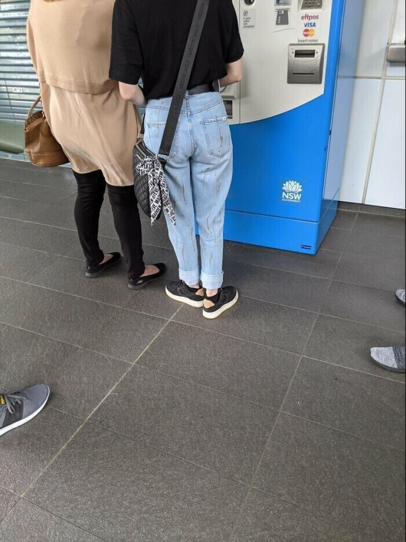 30 occasions when grief designers scared strange colors