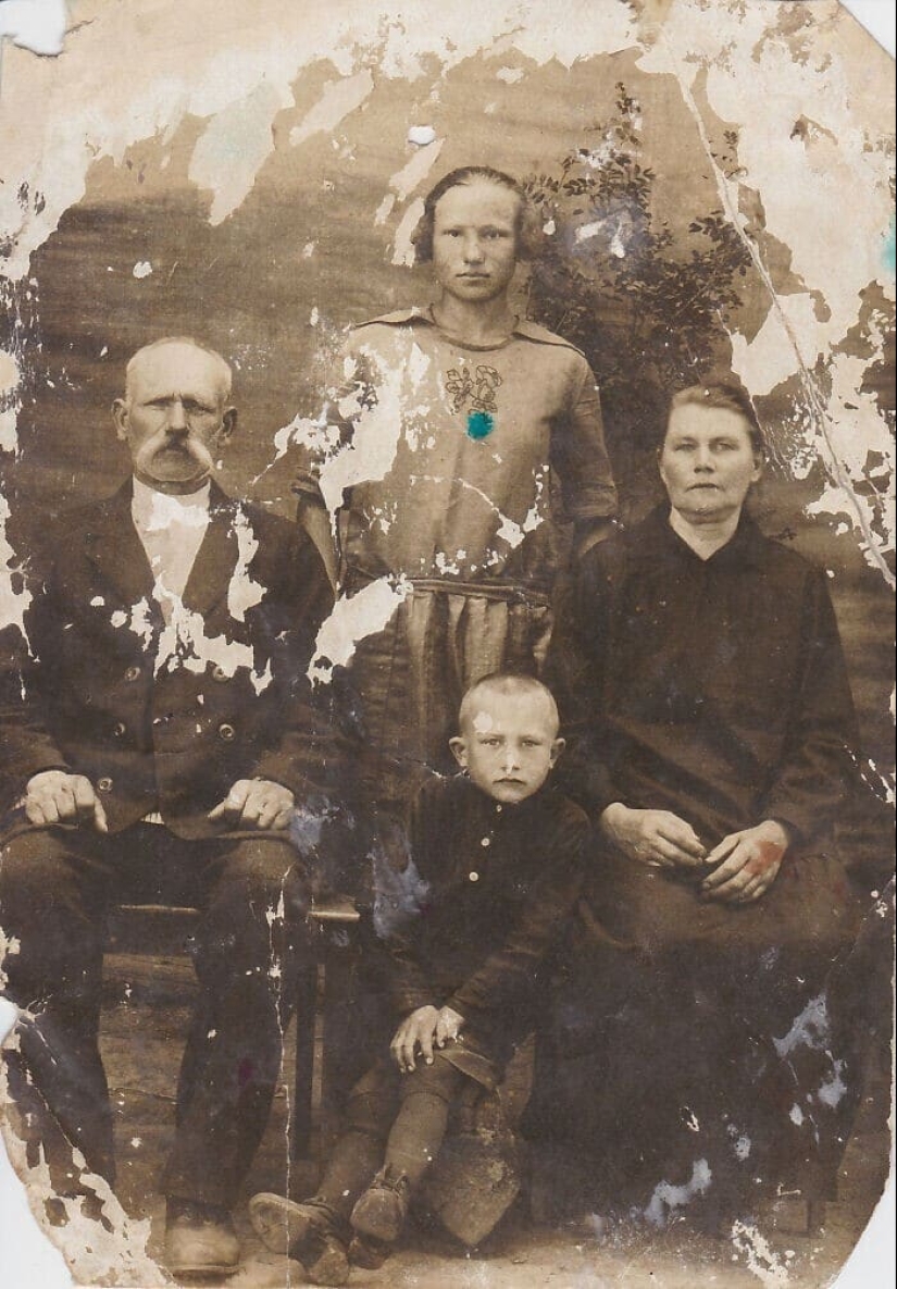 30 oldest photos from family archives