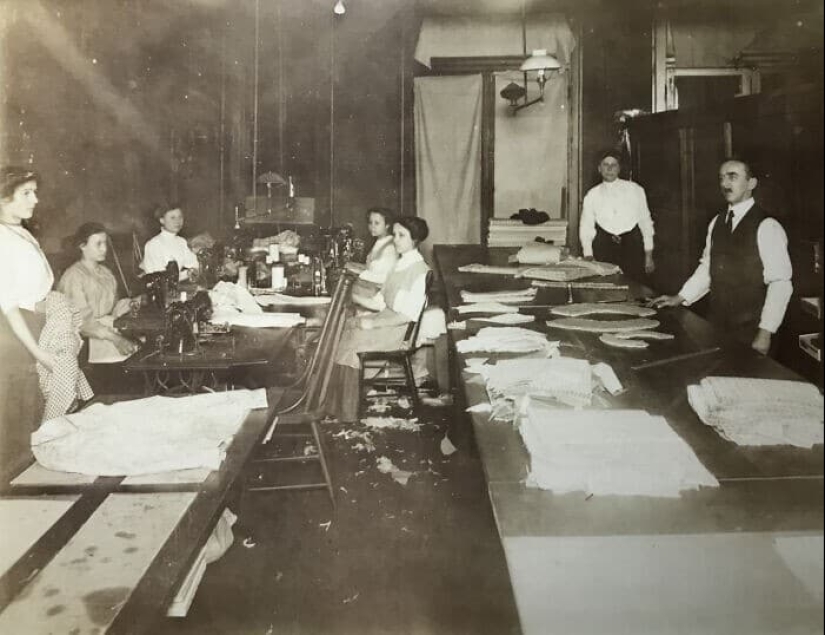 30 oldest photos from family archives