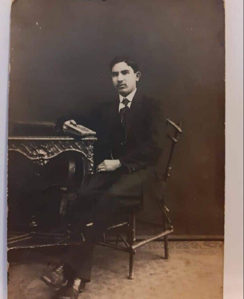 30 oldest photos from family archives