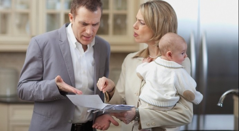 5 señales de que un hombre se ha convertido en víctima de abuso financiero por parte de su esposa 5 señales de que un hombre se ha convertido en víctima de abuso financiero por parte de su esposa