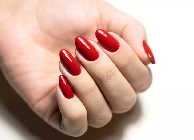 7 "Outdated" Beauty Trends That Are Making A Comeback In 2024