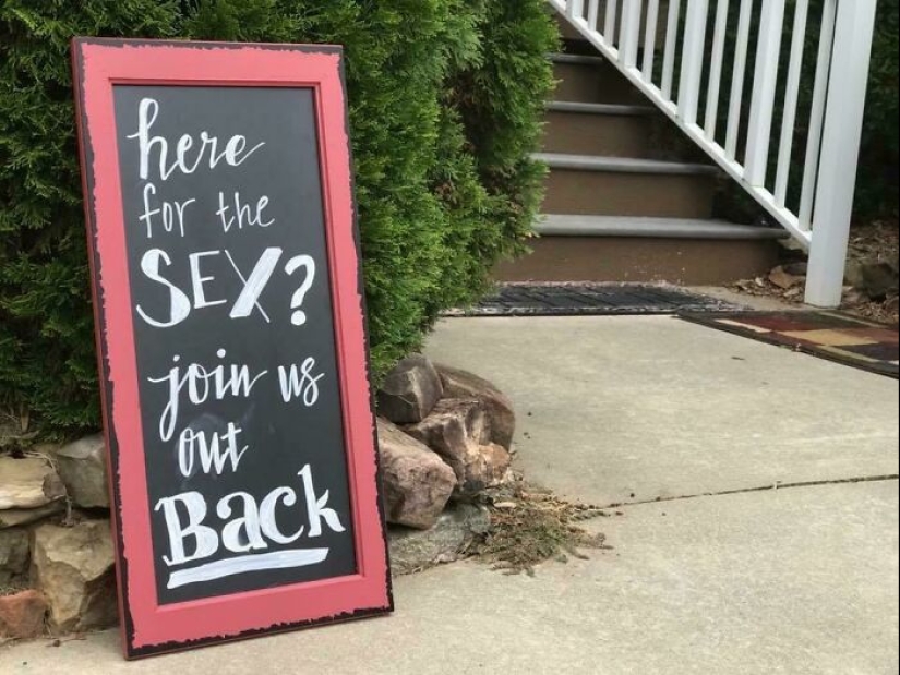 8 Of The Cringiest Posts About Gender Reveal Parties